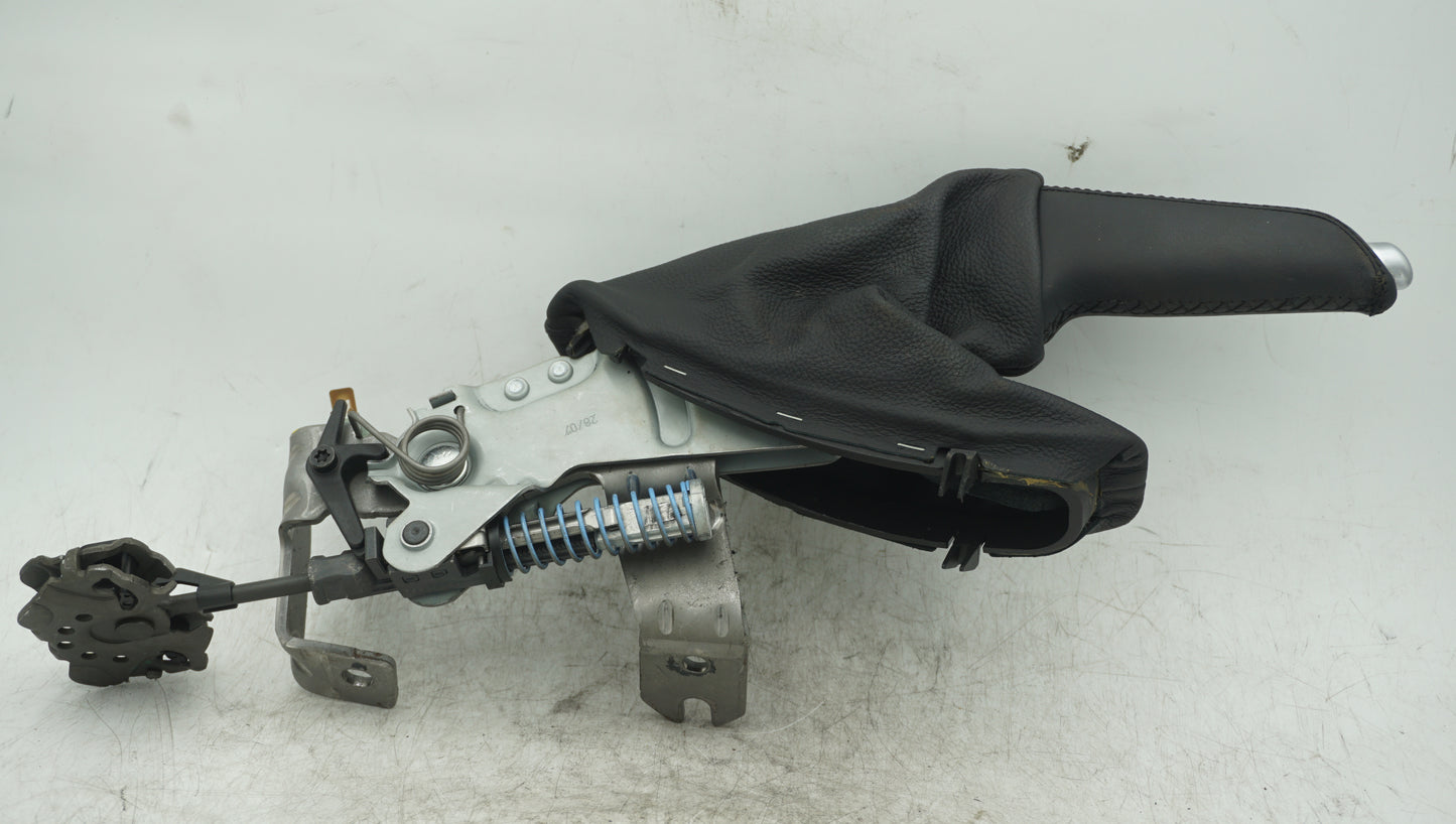 BMW 5 SERIES E60 HANDBRAKE 6773959
