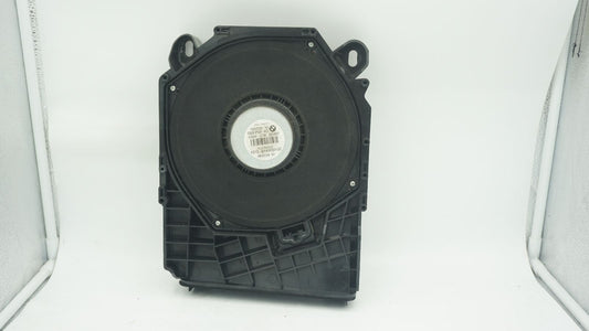 BMW E82 E87 E88 E90 E91 E92 LEFT PASSENGER UNDER SEAT SUBWOOFER 9143986