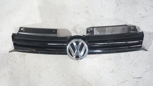 VOLKSWAGEN GOLF MK6 FRONT GRILLE BADGE EMBLEM 5K0853651AL/AM