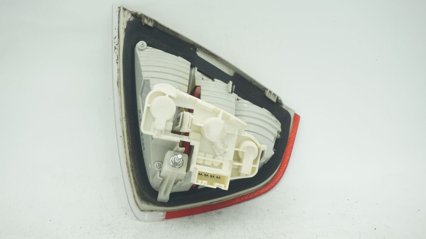 BMW 3 SERIES E90 LHS INNER LEFT TAIL LIGHT 6937459