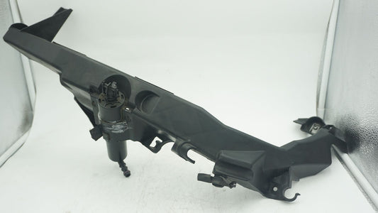 BMW 3 SERIES E90 LHS PASSENGER HEADLIGHT BRACKET 7116707