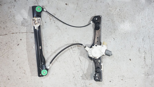 BMW 3 SERIES E90 LHS FRONT PASSENGENGER WINDOW REGULATOR 7060265