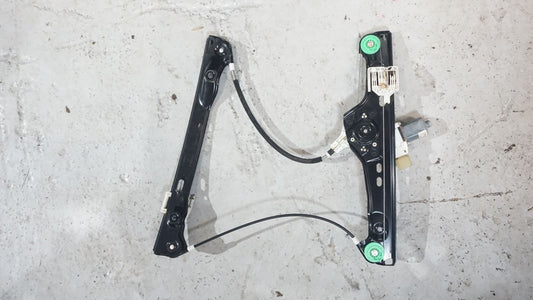 BMW 3 SERIES E90 LHS FRONT PASSENGENGER WINDOW REGULATOR 7060265