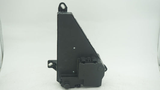 BMW 5 SERIES E60 TRUNK FUSE RELAY BOX 6906618