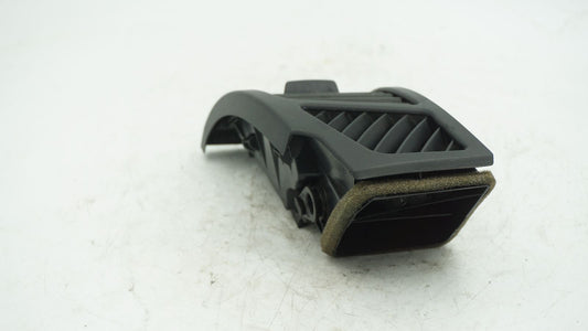 BMW E82 E87 E88 RIGHT AIR VENT 7059188