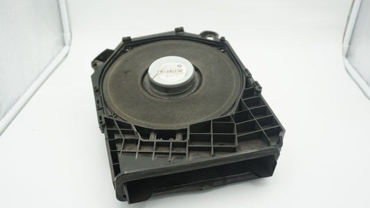 BMW E82 E87 E88 E90 E91 E92 LEFT PASSENGER UNDER SEAT SUBWOOFER 9143986