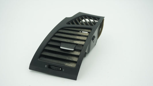 BMW E82 E87 E88 LEFT AIR VENT 7059187