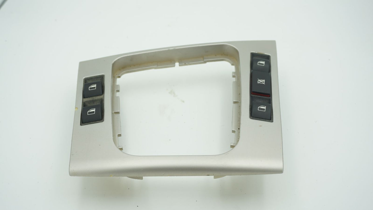 BMW E46 3 SERIES SHIFTER SURROUND & MASTER POWER WINDOW SWITCH SILVER 8208786