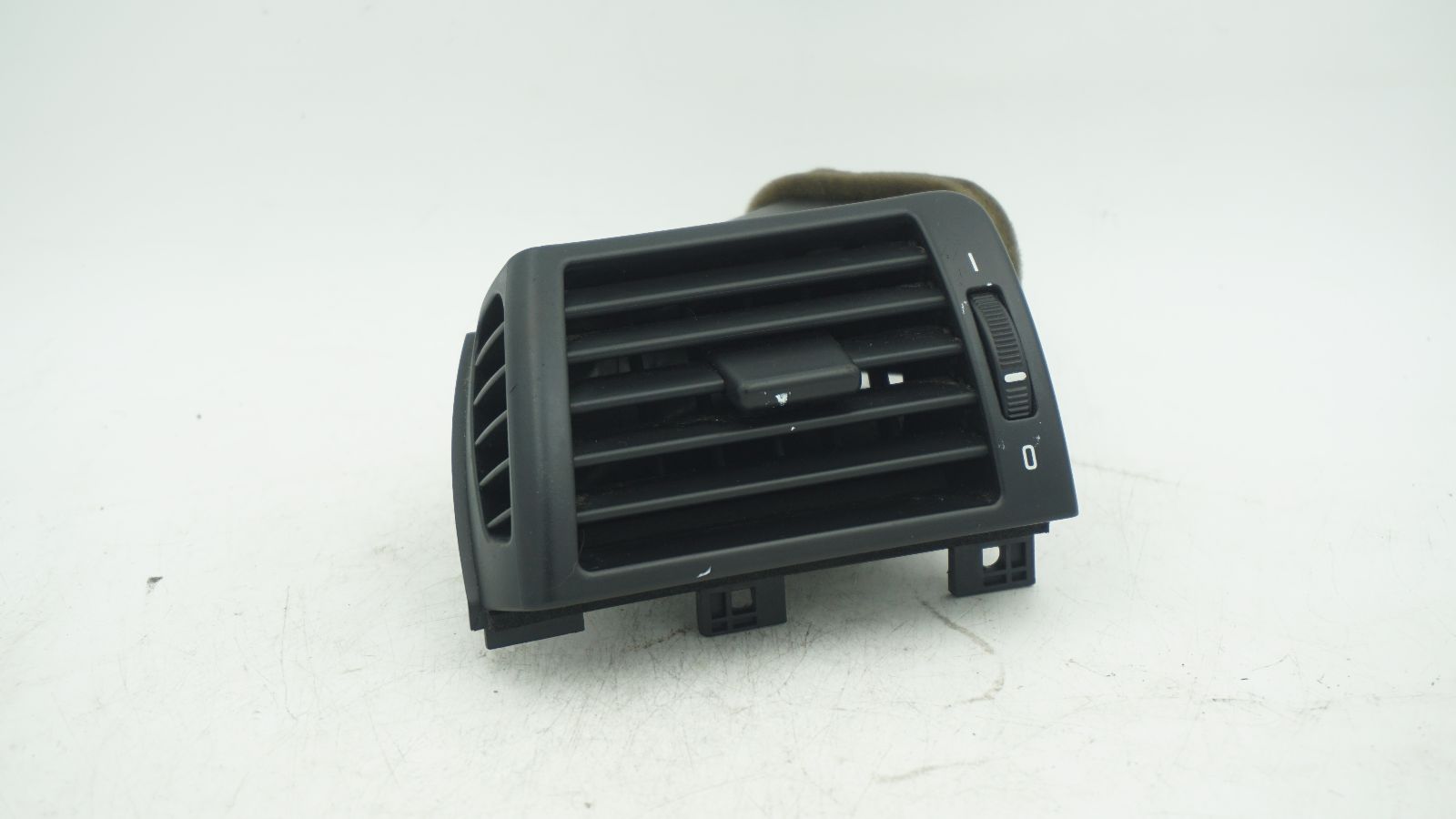 Bmw E46 3 Series Lhs Dash Air Vent Oem 8361897 – Lri Autoparts