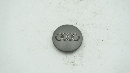 AUDI A3 A4 A6 TT WHEEL HUB CENTRE CAP 8D0601170