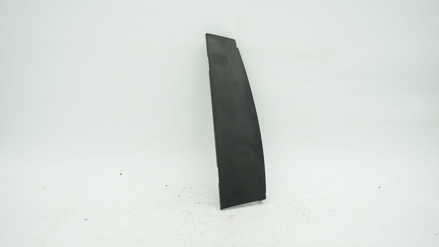BMW 1 SERIES E82 E87 E88 LOWER CENTER CONSOLE TRIM PIECE 9117114