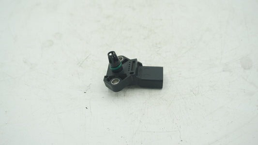 GENUINE VW AUDI MAP MANIFOLD PRESSURE SENSOR 038906051D