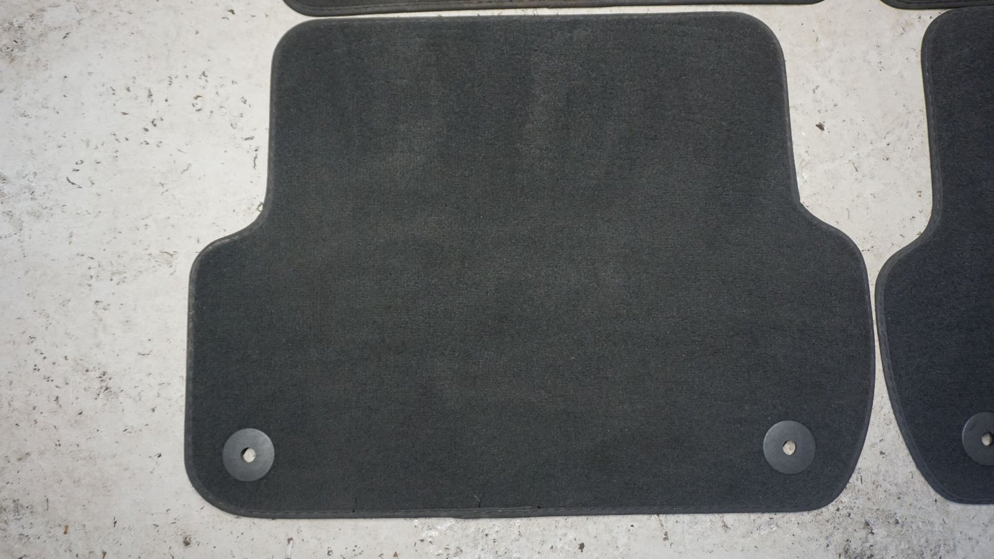 GENUINE AUDI A4 B7 FLOOR MATS BLACK