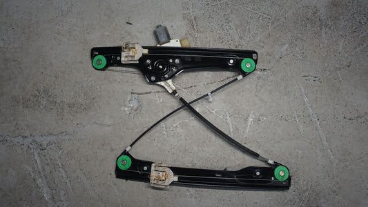 BMW 3 SERIES E90 LHS FRONT PASSENGER WINDOW REGULATOR 7060265