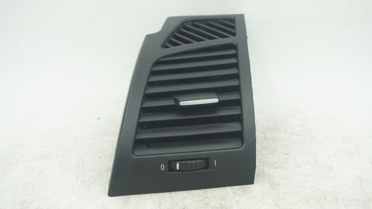 BMW E82 E87 E88 LEFT AIR VENT 7059187