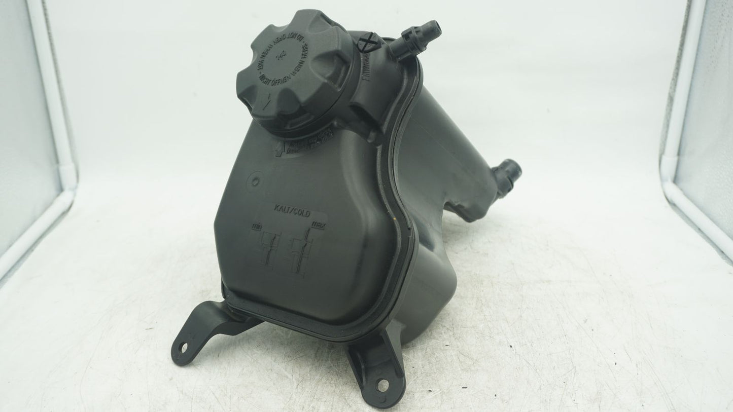 OEM BMW 1 3 X SERIES COOLANT EXPANSION TANK 7567462