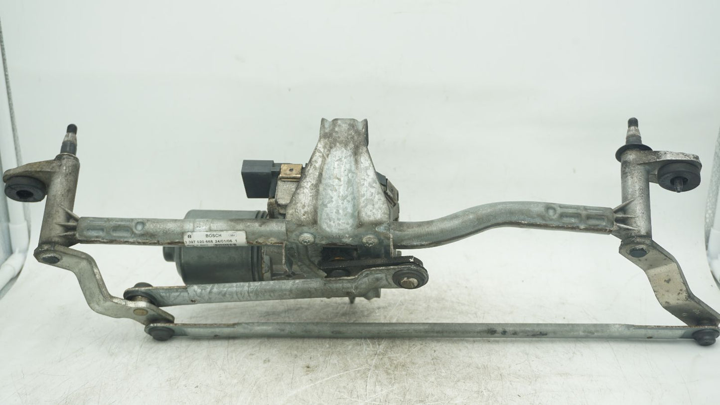 VW CADDY WINDSHEILD WIPER MOTOR 2K2955023E