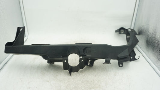 BMW 3 SERIES E90 LCI LHS PASSENGER HEADLIGHT BRACKET 7138401