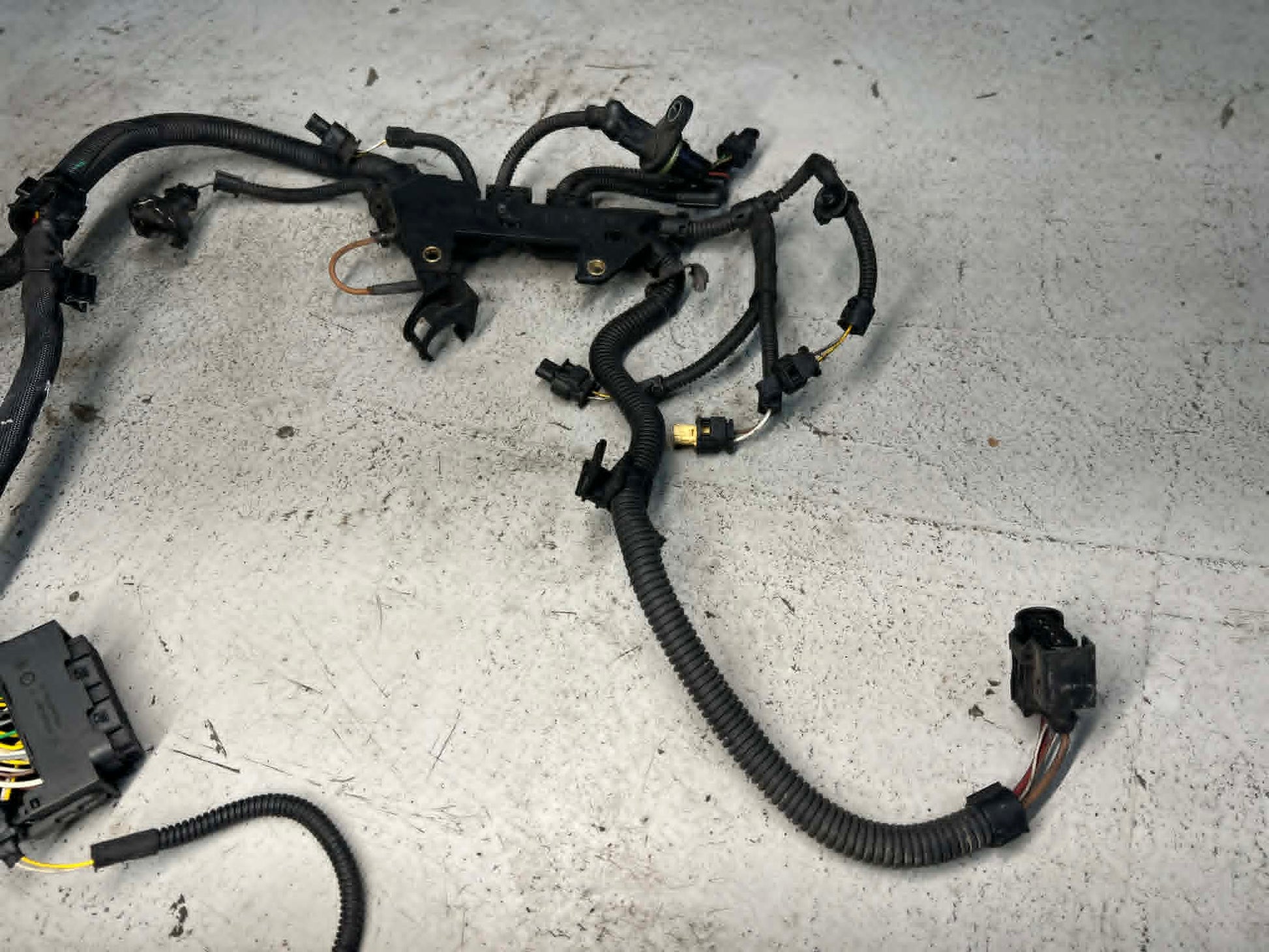 BMW F10 / F20 / F30 N20 Engine Wiring Harness Sensor System Module 2 - 7641661 - LRI Autoparts