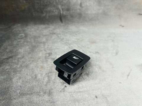 BMW 1 3 X F-SERIES REAR WINDOW SWITCH 9208106