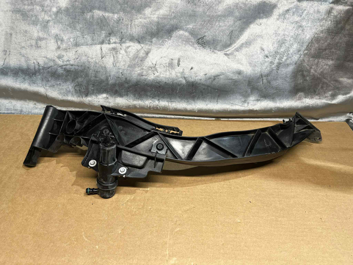 BMW 1 SERIES E82 E87 E88 LHS PASSENGER SIDE HEADLIGHT BRACKET 7148761 - LRI Autoparts