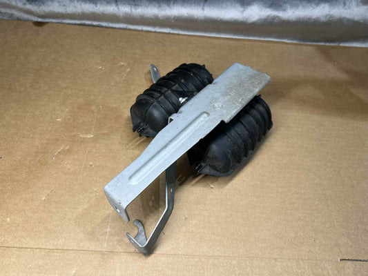 BMW 1 3 SERIES N54 VACUUM CANISTER 62440410