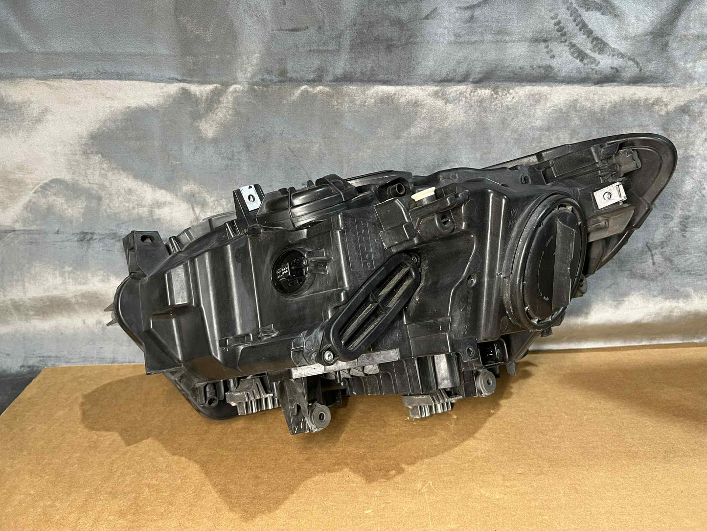 BMW 1 SERIES F20 RHS RIGHT BI-XENON HEADLIGHT 7296912 2010-2015