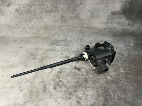 BMW 1 Series E81 / E82 / E87 / E88 Fuel Filler Flap Actuator - 6985879 (Used)