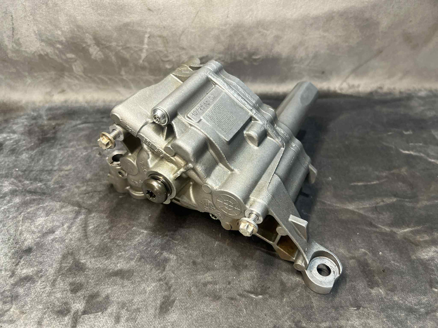BMW 1 3 SERIES N54 OIL PUMP 7560250