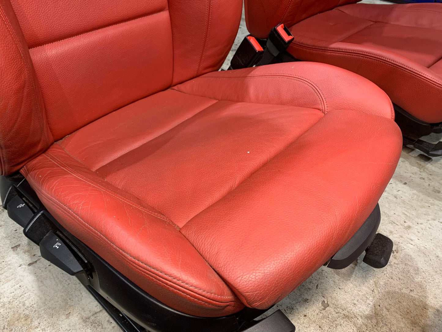 BMW 1 SERIES E88 COUPE CORAL RED COMPLETE INTERIOR