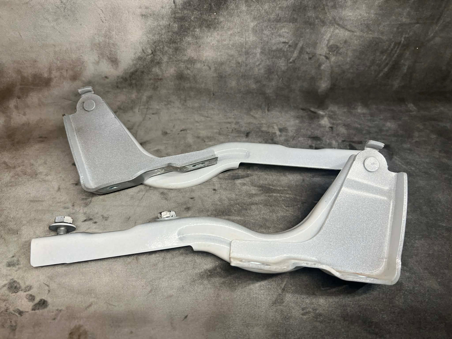 MG HS (SAS23) Bonnet Hinges Pair - White
