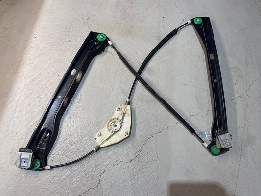 VW GOLF MK5 FRONT LEFT DRIVERS WINDOW REGULATOR 994855