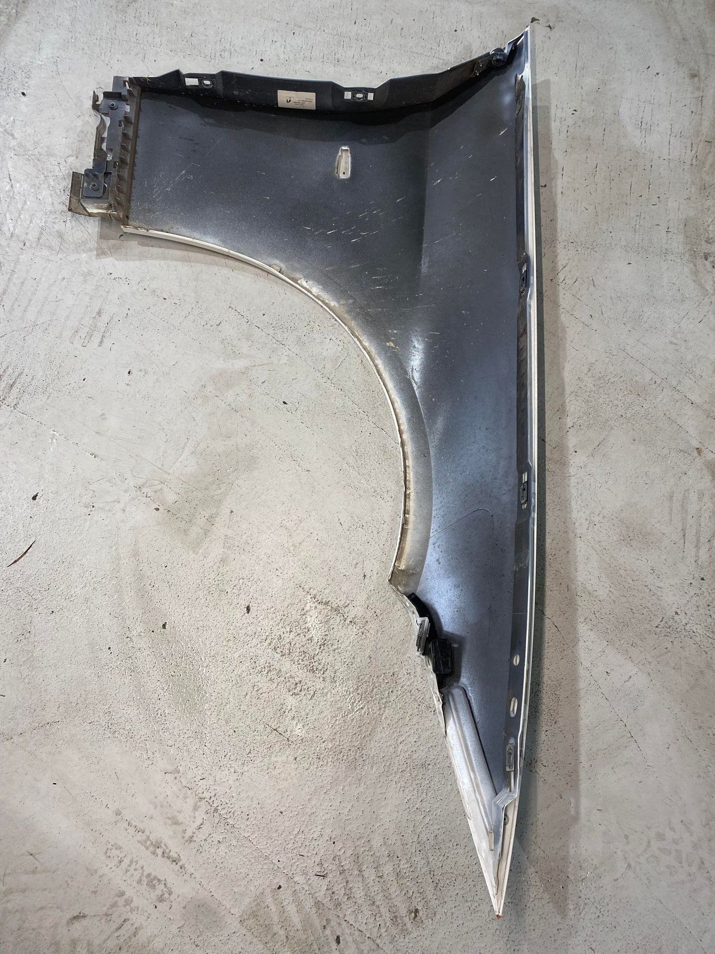BMW 3 SERIES E92 E93 FRONT LEFT GUARD WHITE