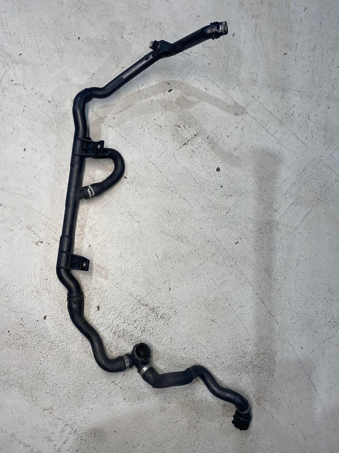 BMW 1 3 SERIES THERMOSTAT HOSE COOLANT PIPE 759945501