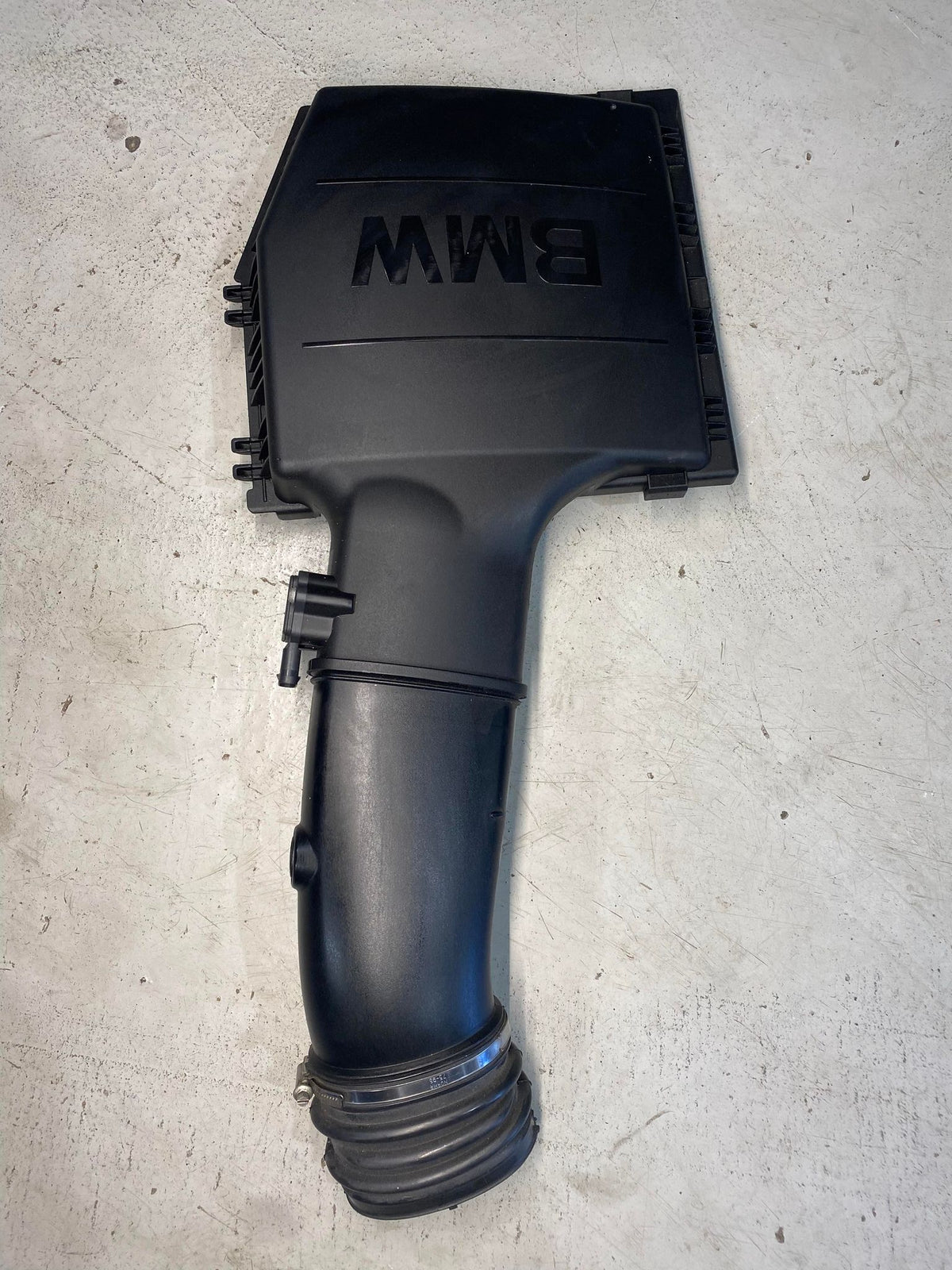 BMW 1 3 SERIES E82 E84 E88 E90 E92 E93 AIR INTAKE 70373005 - LRI Autoparts