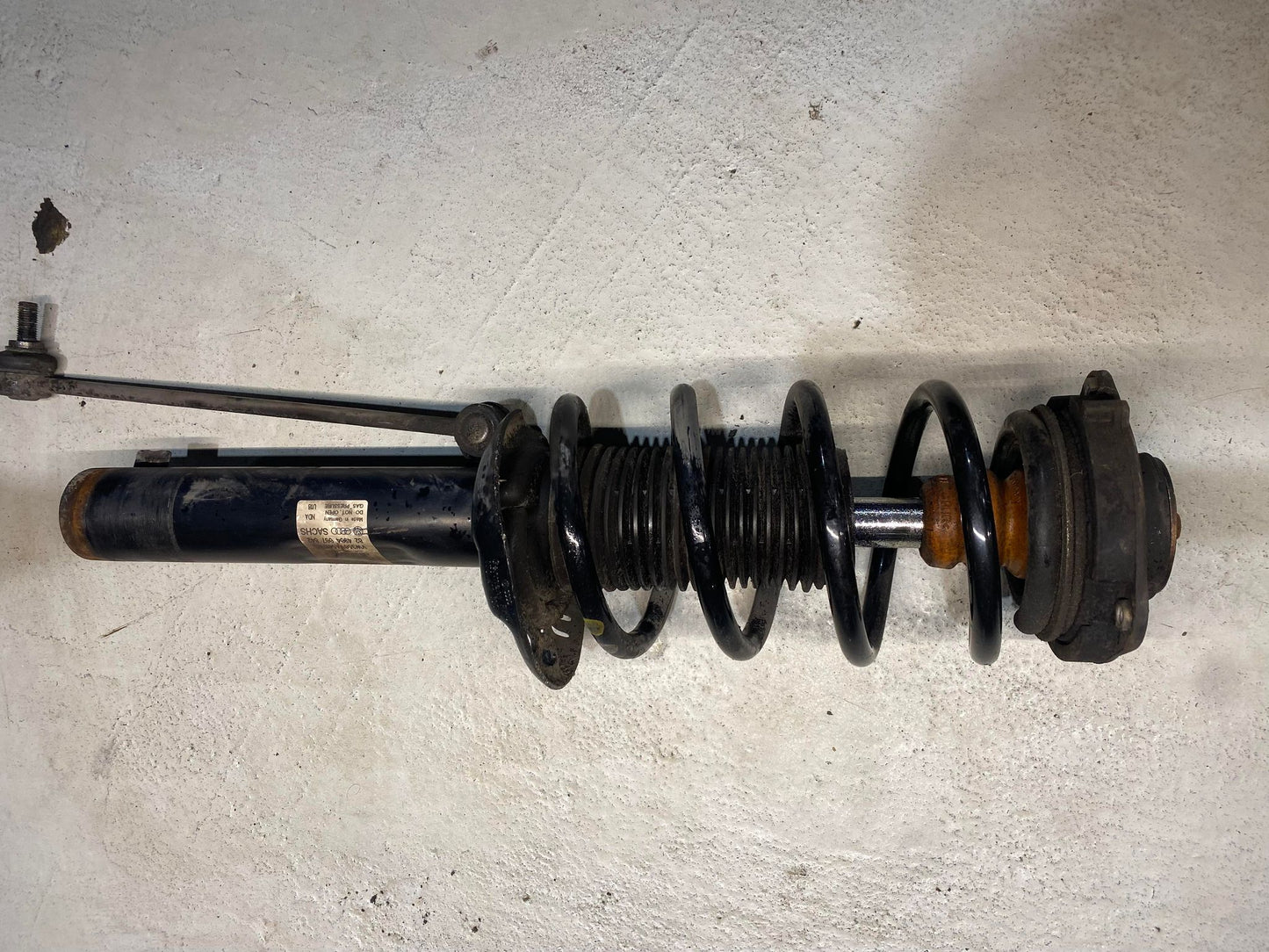 VW GOLF MK5 R32 FRONT SHOCK ABSORBER 1T0413031GK