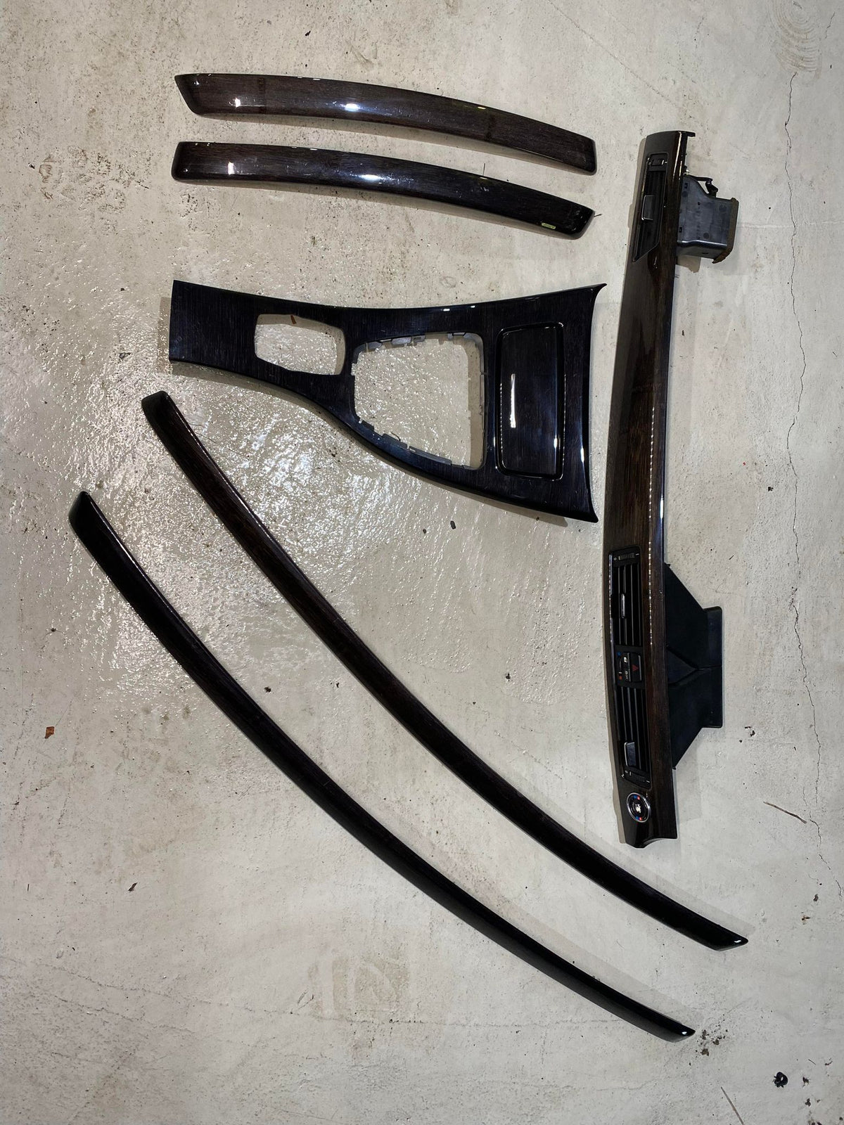 BMW 3 SERIES E92 E93 DARK WOODGRAIN TRIM SET W/CIC CUT OUT - LRI Autoparts