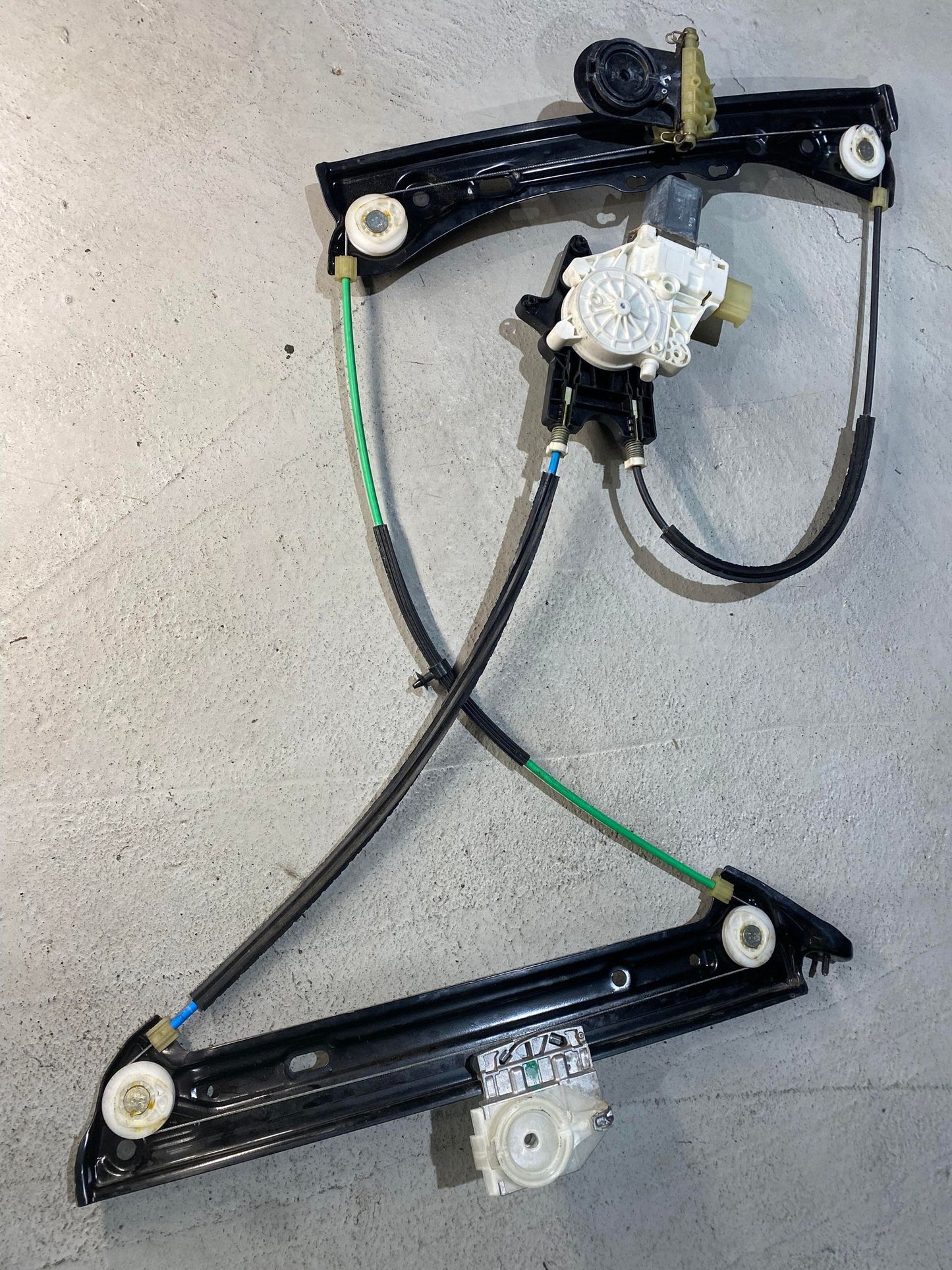 BMW 4 SERIES F32 F33 RIGHT FRONT DOOR WINDOW REGULATOR 938587