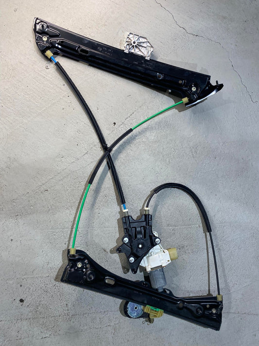 BMW 4 SERIES F32 F33 RIGHT FRONT DOOR WINDOW REGULATOR 938587