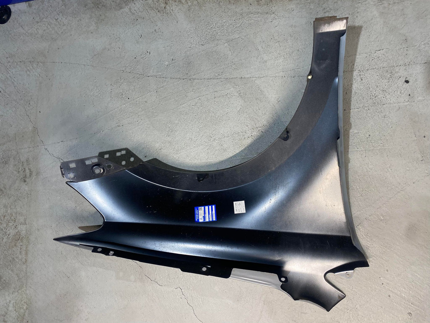 VW POLO 6R FRONT LEFT GUARD GREY