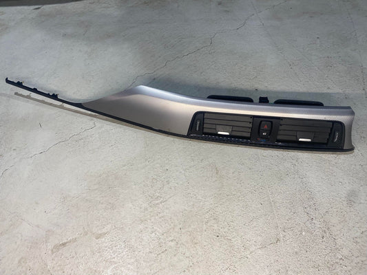 BMW 3 4 SERIES F30 F32 F33 FRONT DASH MIDDLE AIR VENT AND TRIM 9218552