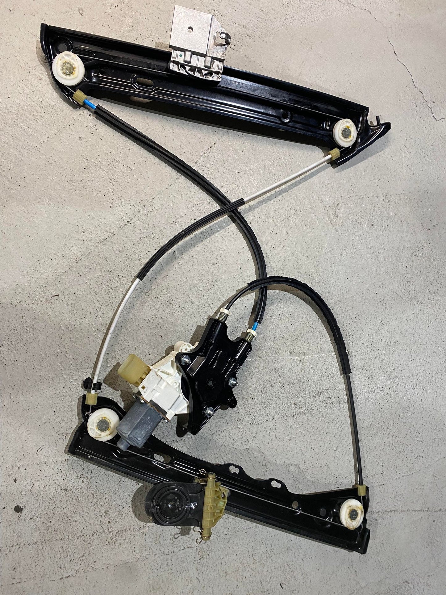 BMW 4 SERIES F32 F33 LEFT FRONT DOOR WINDOW REGULATOR 938586