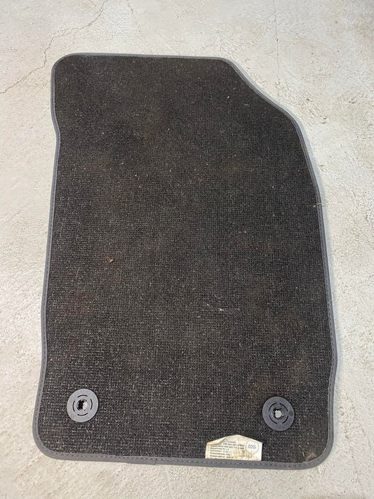 AUDI A1 LEFT SIDE PASSENGERS FLOOR MAT 8X2863691