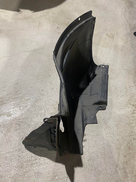 BMW 1 SERIES E87 FRONT LEFT ARCH LINER 7059375