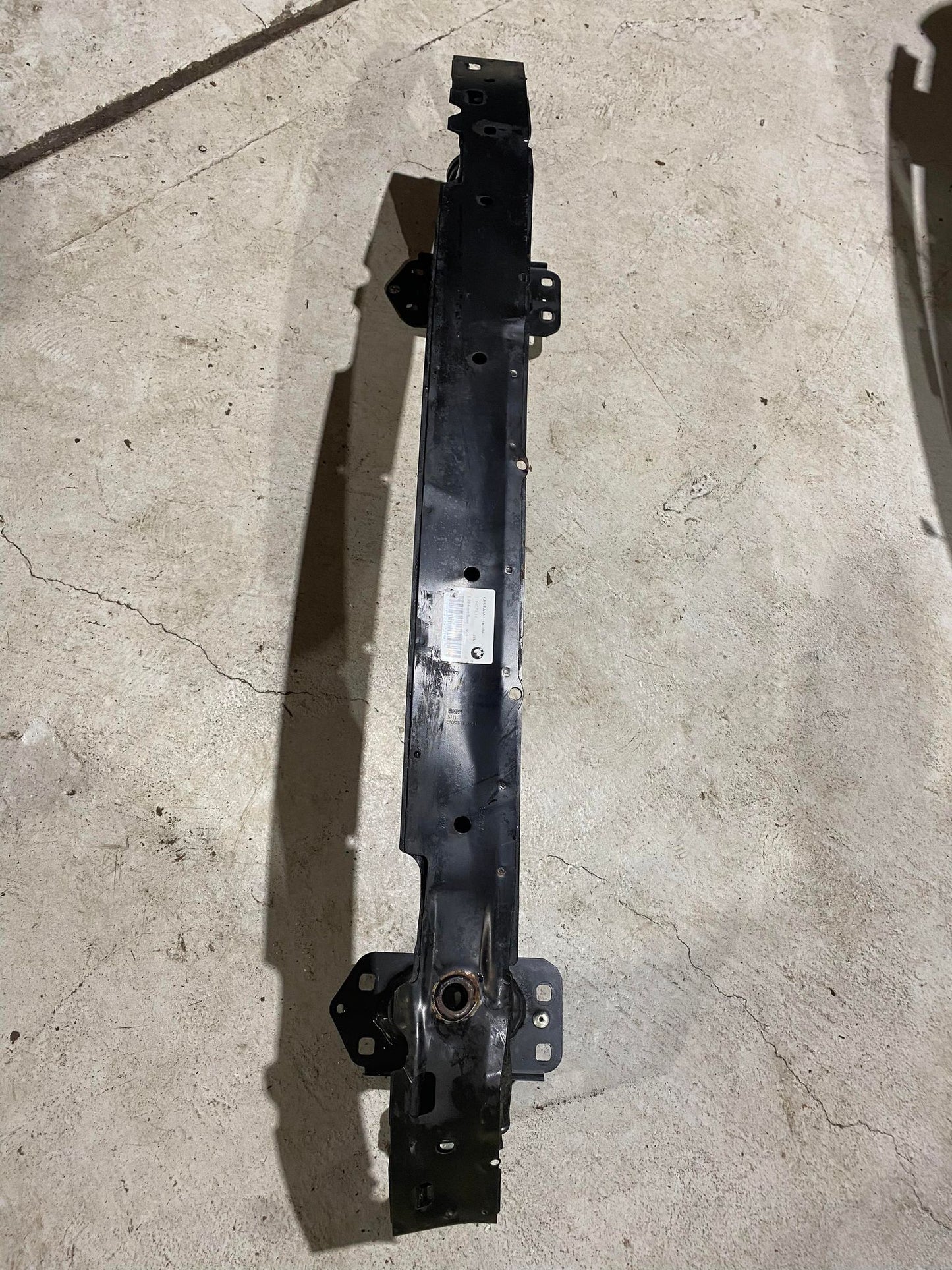 BMW 1 SERIES E82 E88 FRONT BUMPER CRASH BAR 7166584