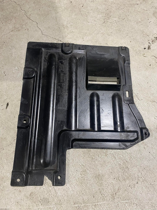 BMW 1 3 SERIES GEARBOX UNDERTRAY 7167810