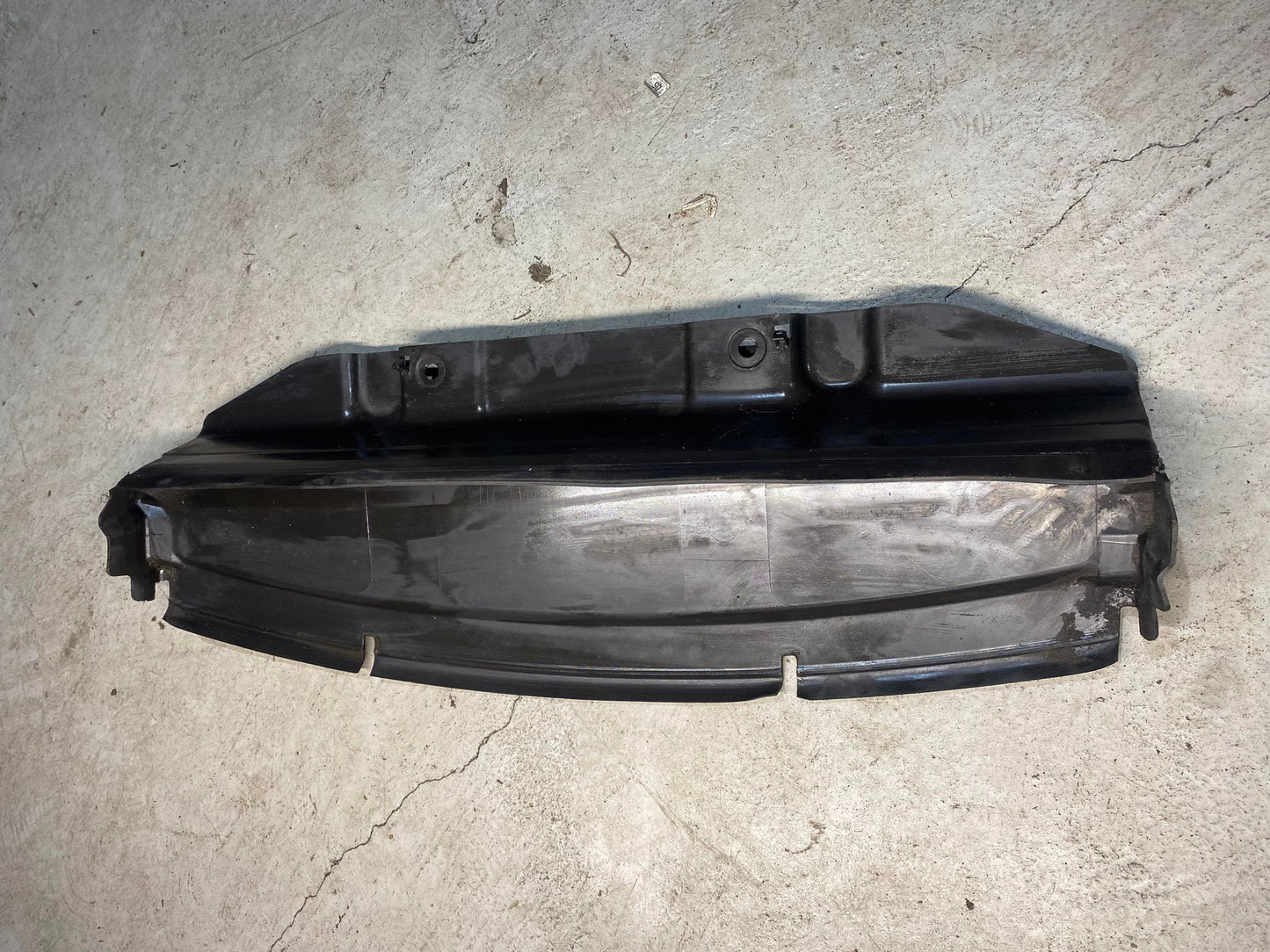 BMW 1 SERIES E82 E87 E88 RADIATOR SEAL COVER UNDERTRAY 7128502