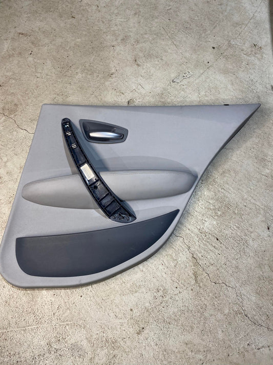 BMW 1 SERIES E87 PRE LCI REAR RIGHT PASSENGER DOOR CARD