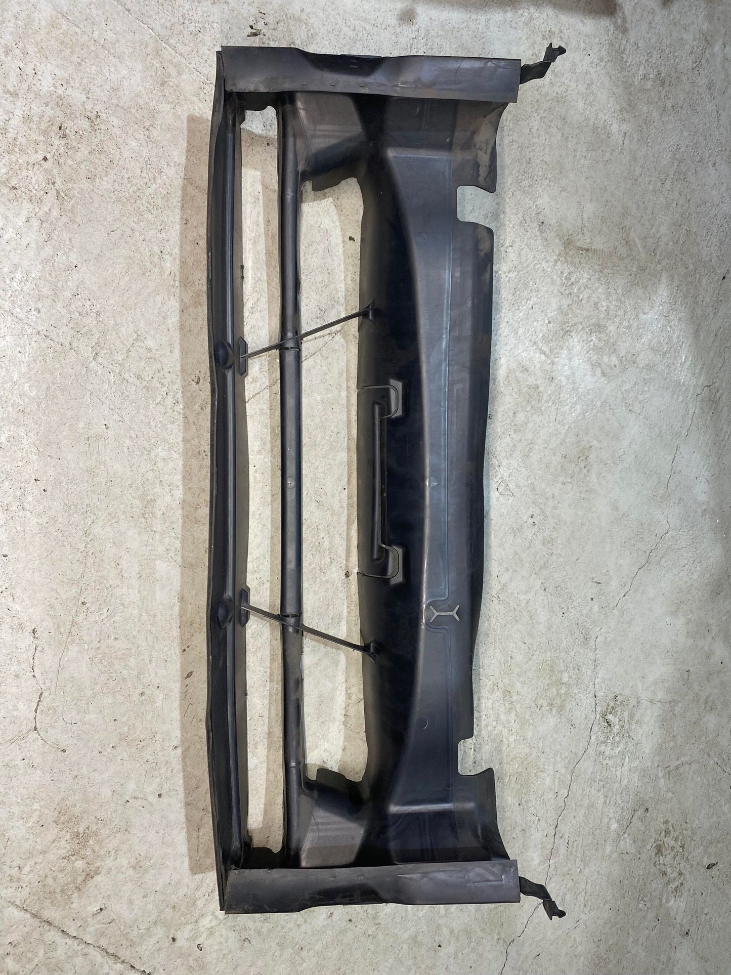 BMW 1 3 SERIES F20 F30 FRONT AIR DUCT 51747255414