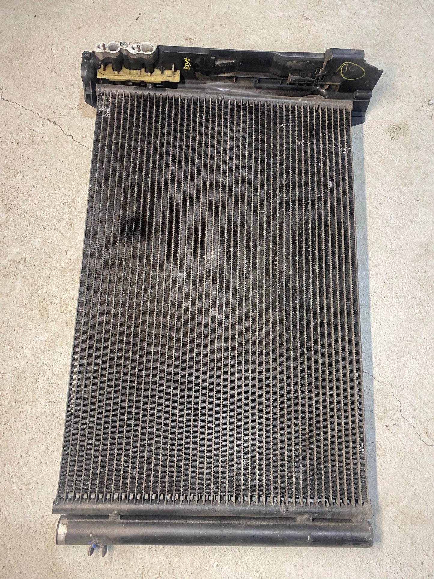 BMW 3 SERIES E90 325I 328I 3.0L AIR CONDITIONING RADIATOR 6958621